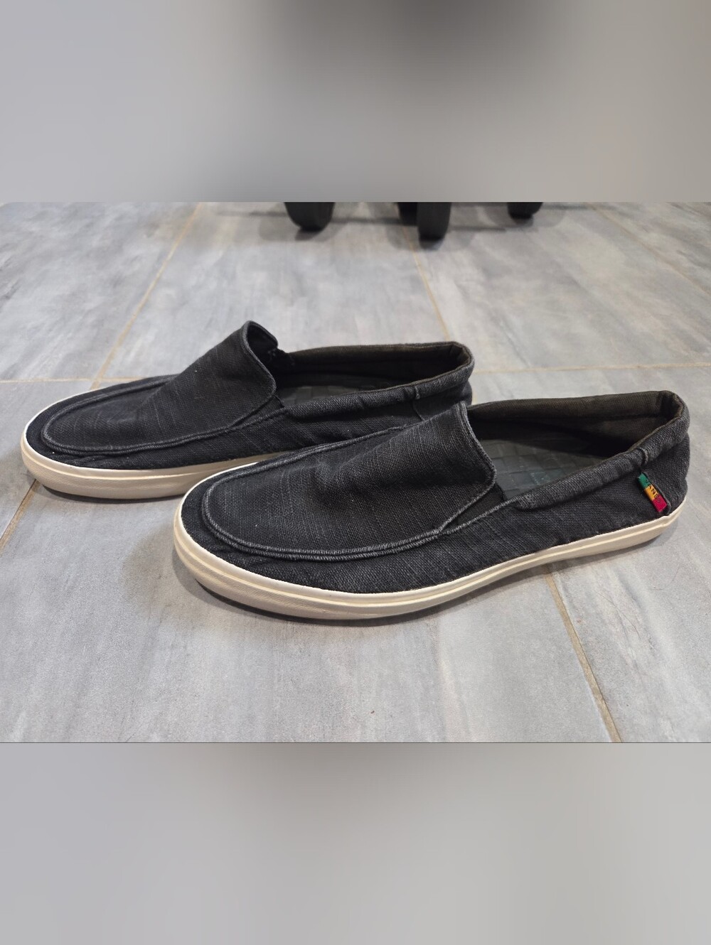 Vans Slip-On Black Canvas Casual Shoes Men's Size 10 Classic Waffle Sole